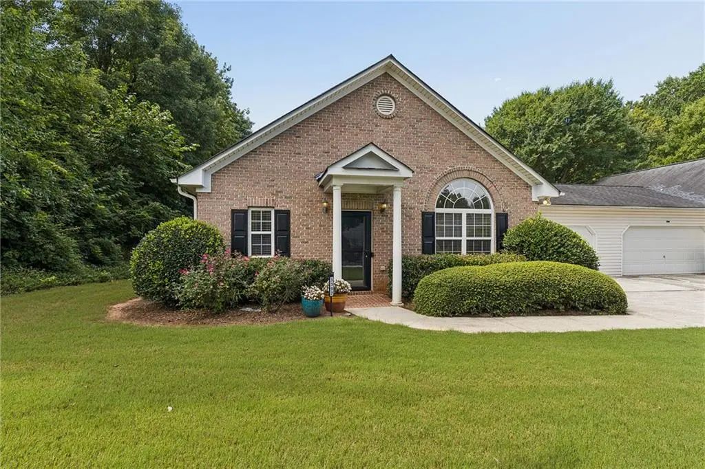 3392 Raes Creek Road, Marietta