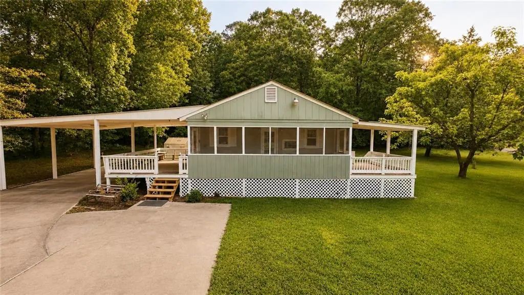 116 Shadow Lake Drive, Buckhead