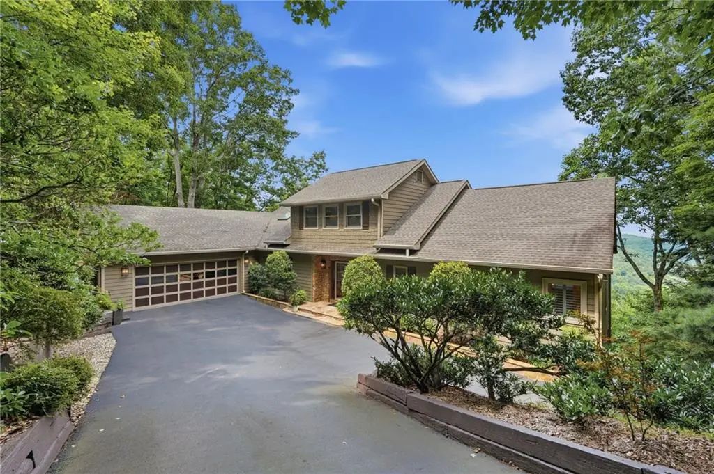 72 Wild Cherry Lane, Big Canoe