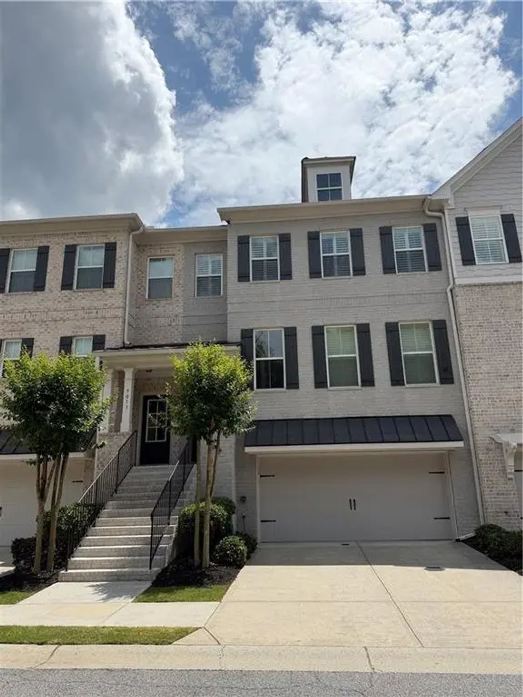 9015 Woodland Trail, Alpharetta