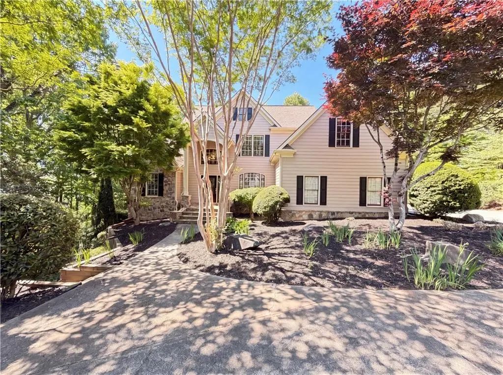 300 Ridgeview Trace, Canton