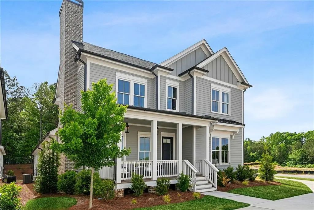 1025 Crossroad Trail, Milton