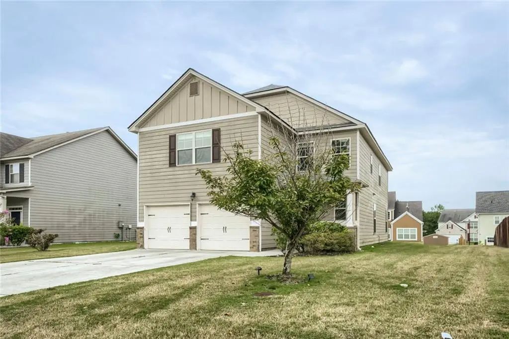 2351 Willow Shade Lane, Loganville