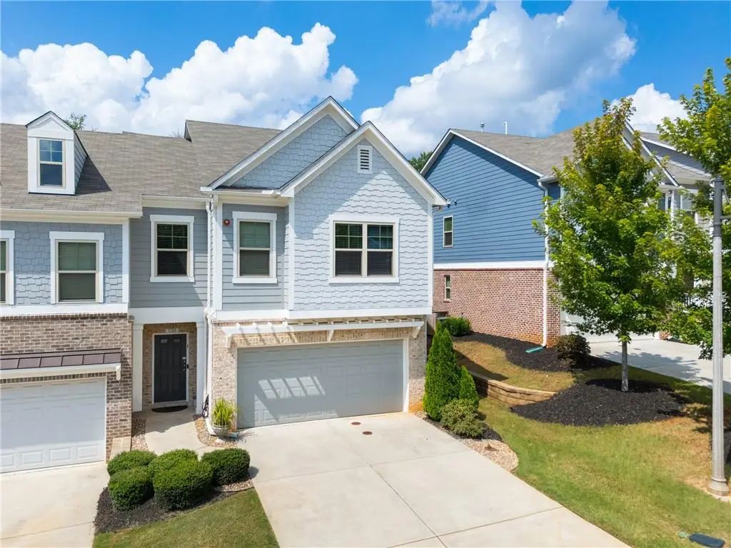 130 Maple Creek Way, Woodstock
