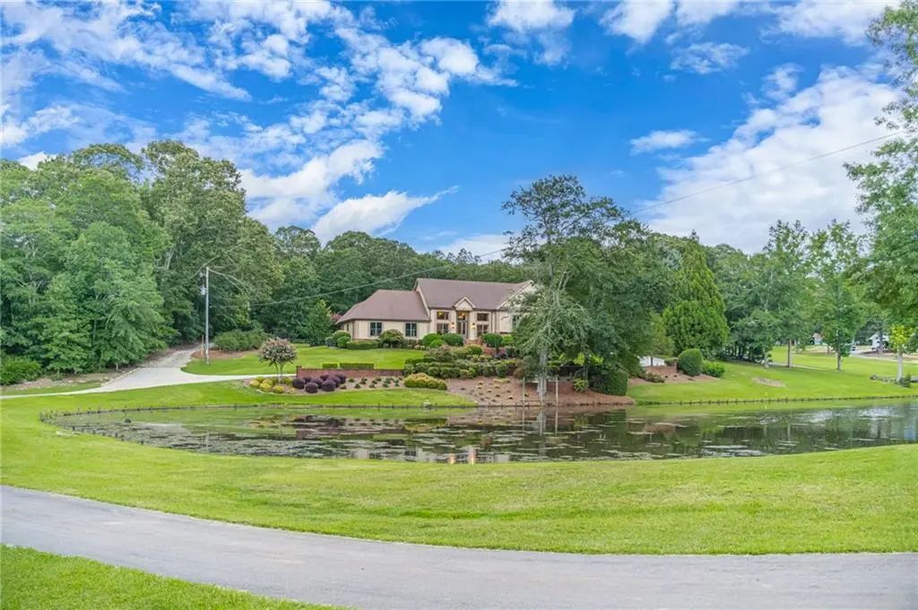 1601 Broadnax Mill Road, Loganville