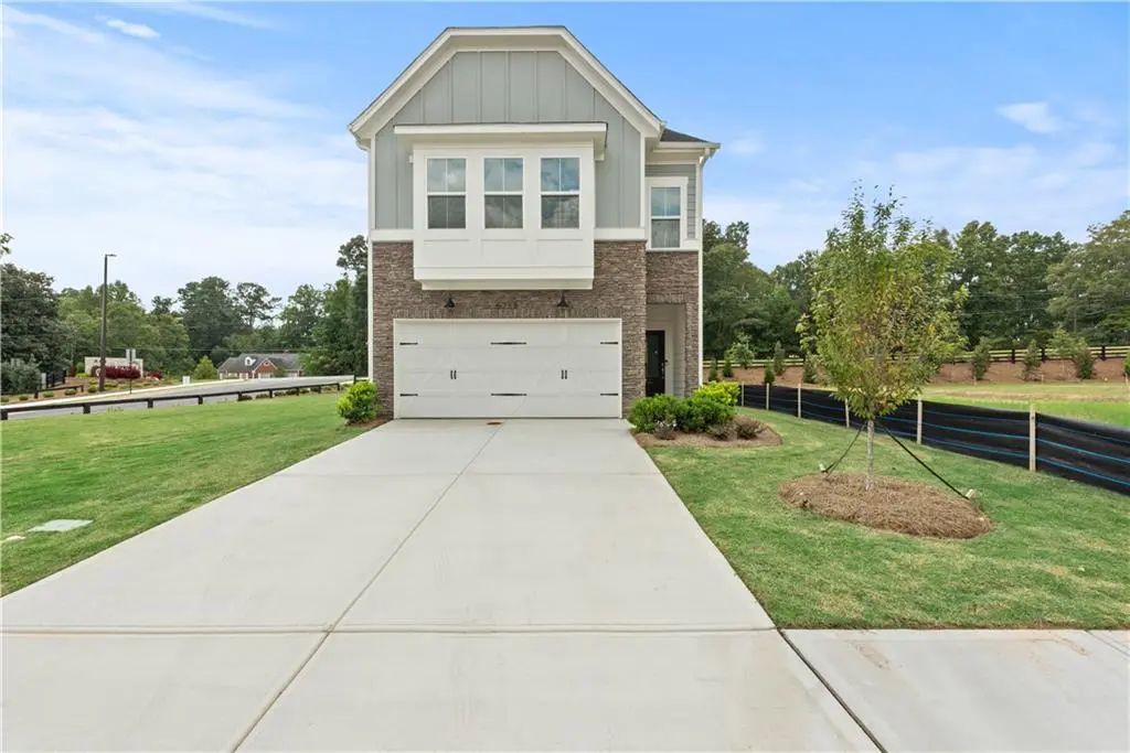 5744 Tillman Way, Powder Springs