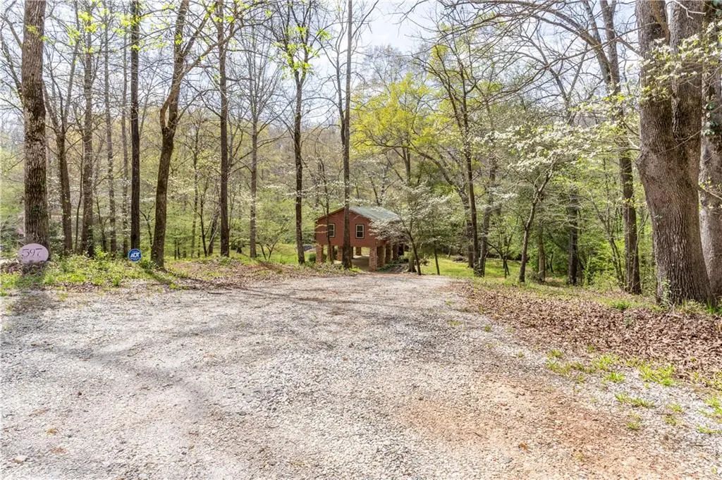 597 Meadow Brook Lane, Royston