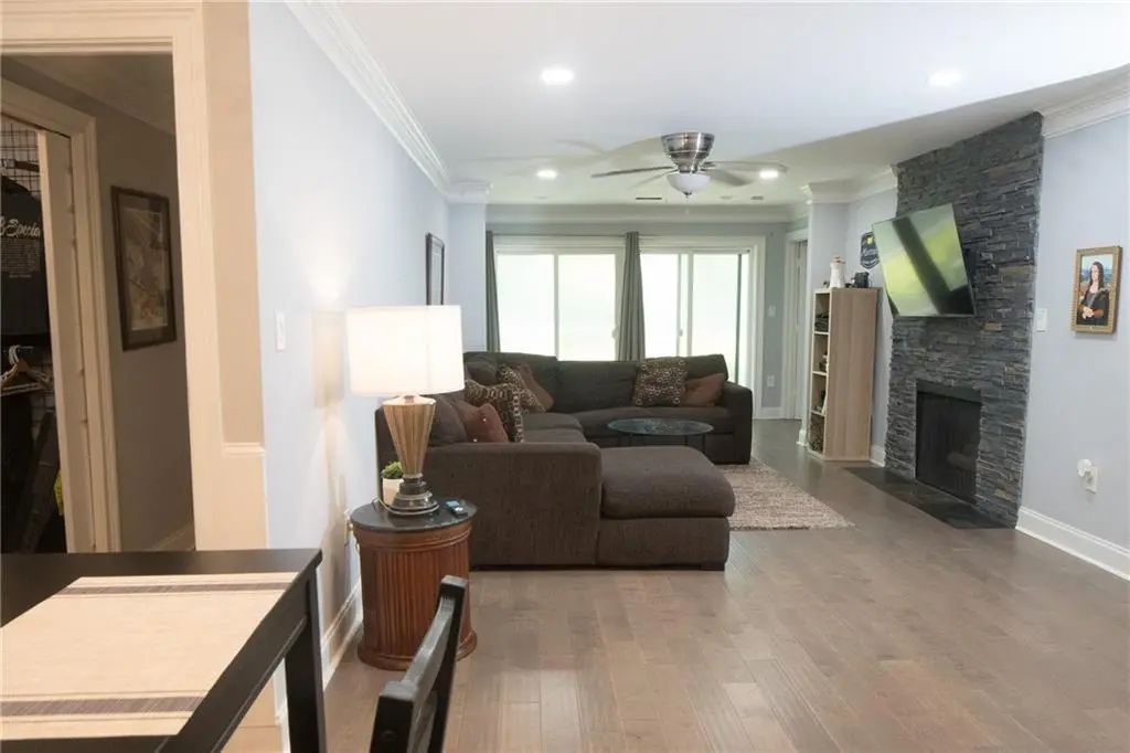2102 Pine Heights Drive Ne, Atlanta