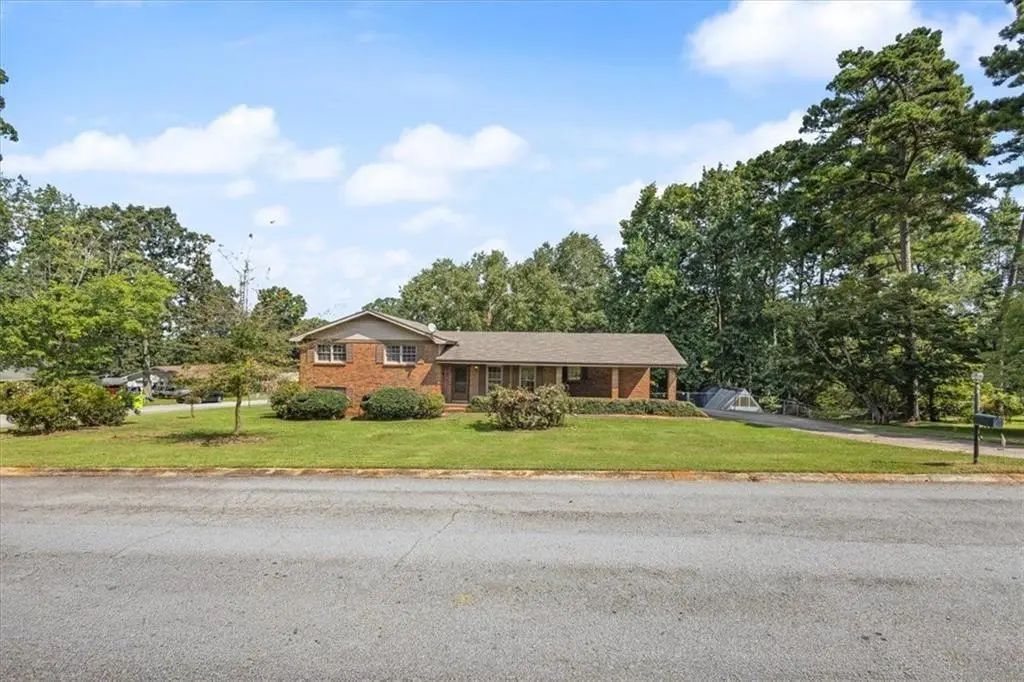 5082 Ailene Drive, Douglasville