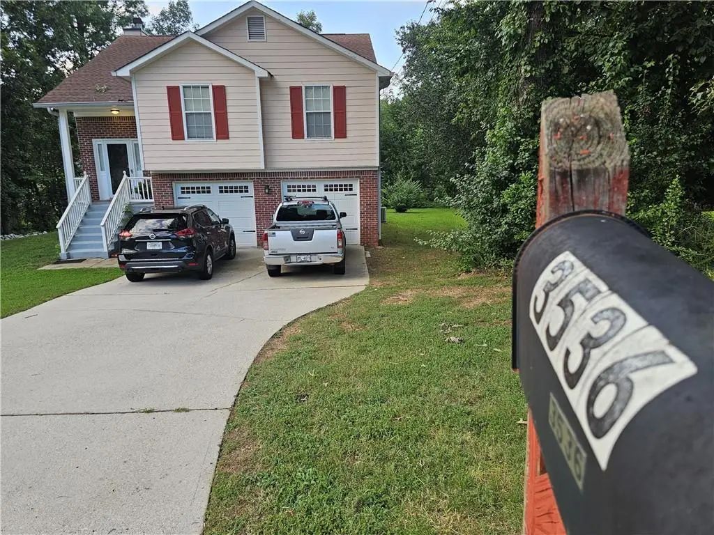 3536 Stonefield Court, Rex