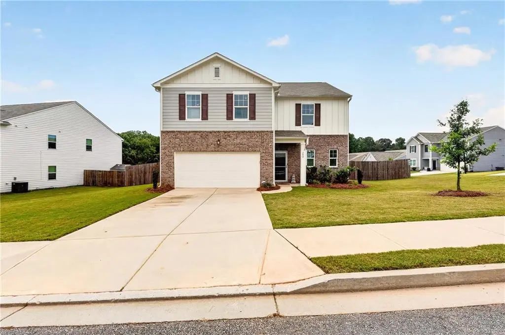 240 River Branch Way, Hoschton