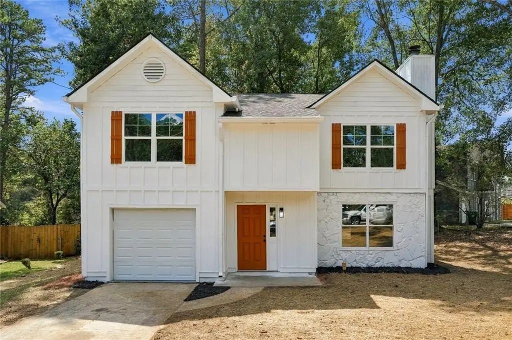 5441 Forest Path Court, Stone Mountain