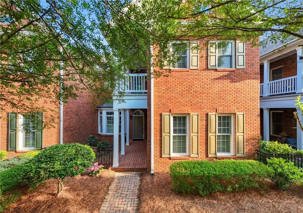 8440 Parker Place, Roswell