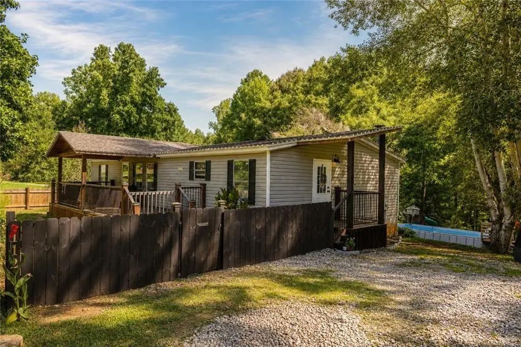 112 Center Grove Drive Drive, Cleveland