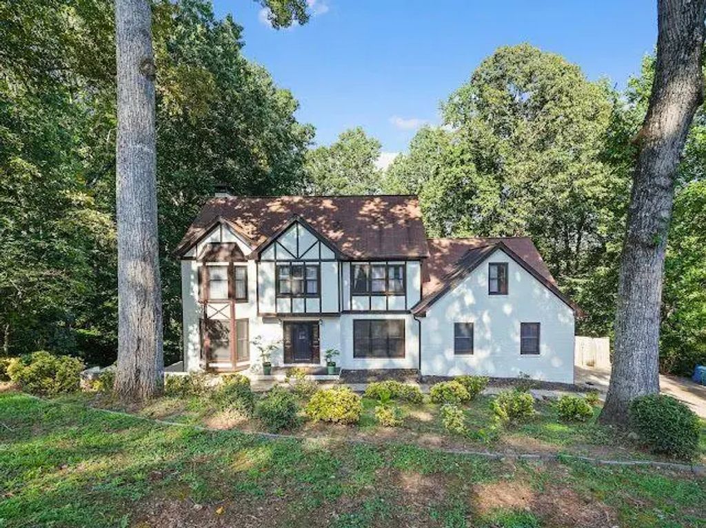 4640 Calleigh Way, Snellville