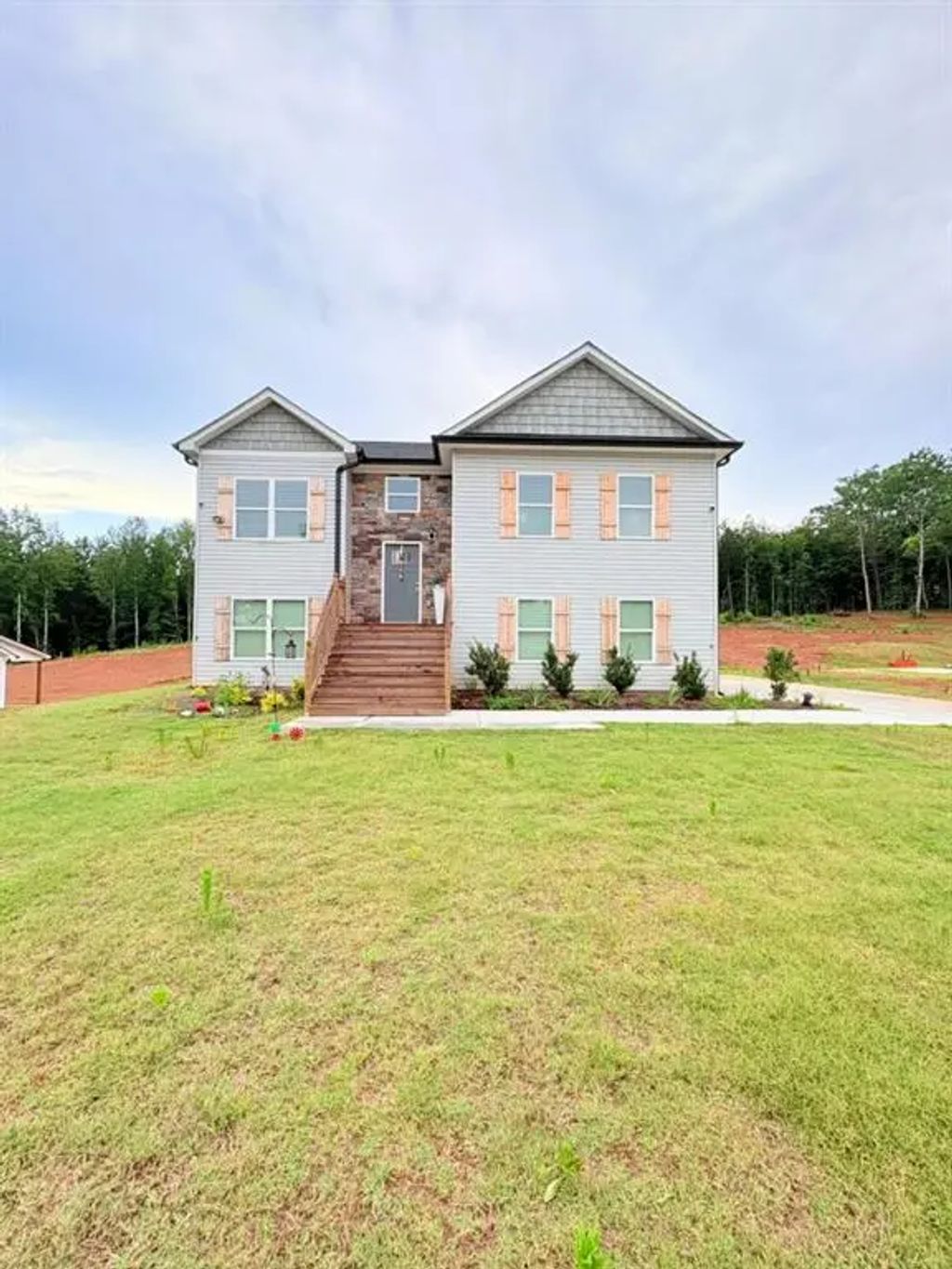 3029 Highway 17, Clarkesville