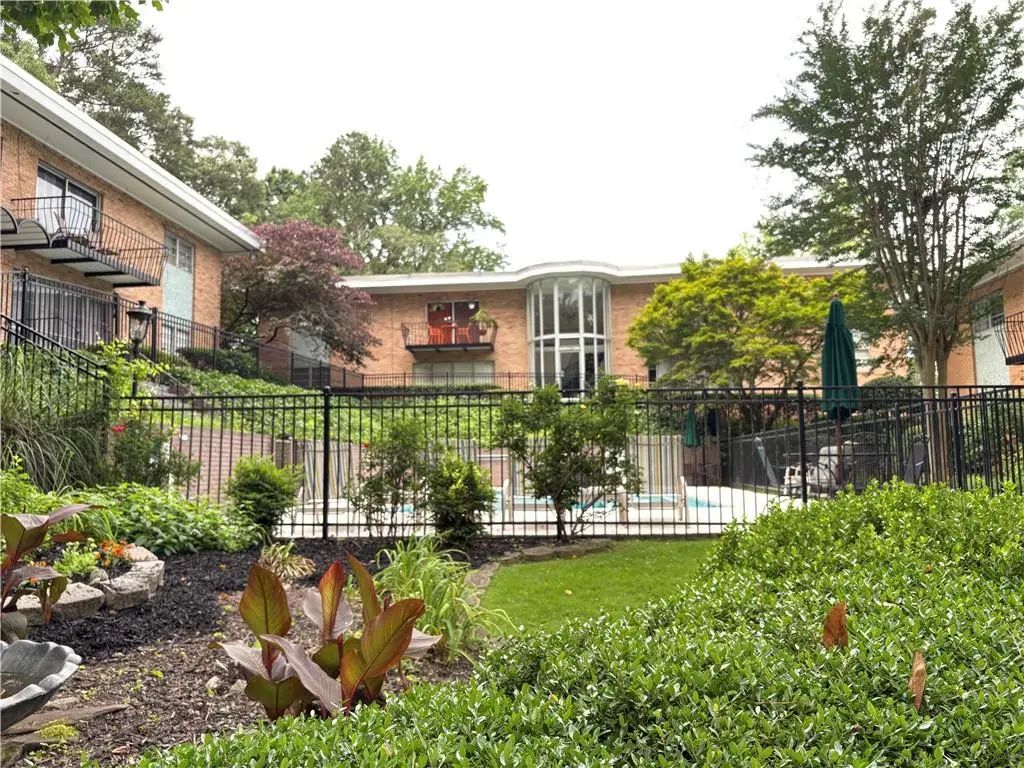 Unit 5 - 1233 Woodland Avenue Ne, Atlanta