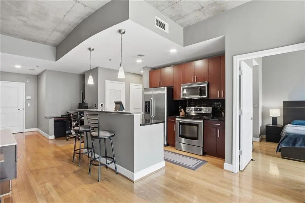 Unit 913 - 950 W Peachtree Street Nw, Atlanta
