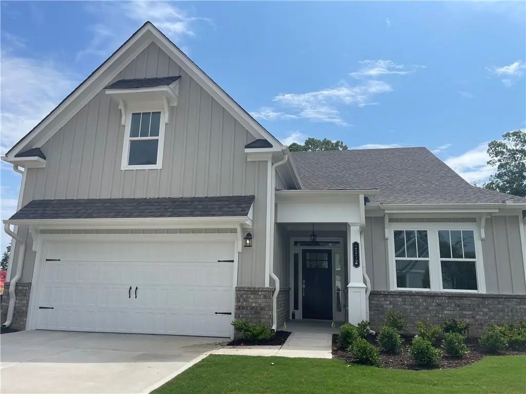 1972 Assembly Circle (lot 104), Gainesville