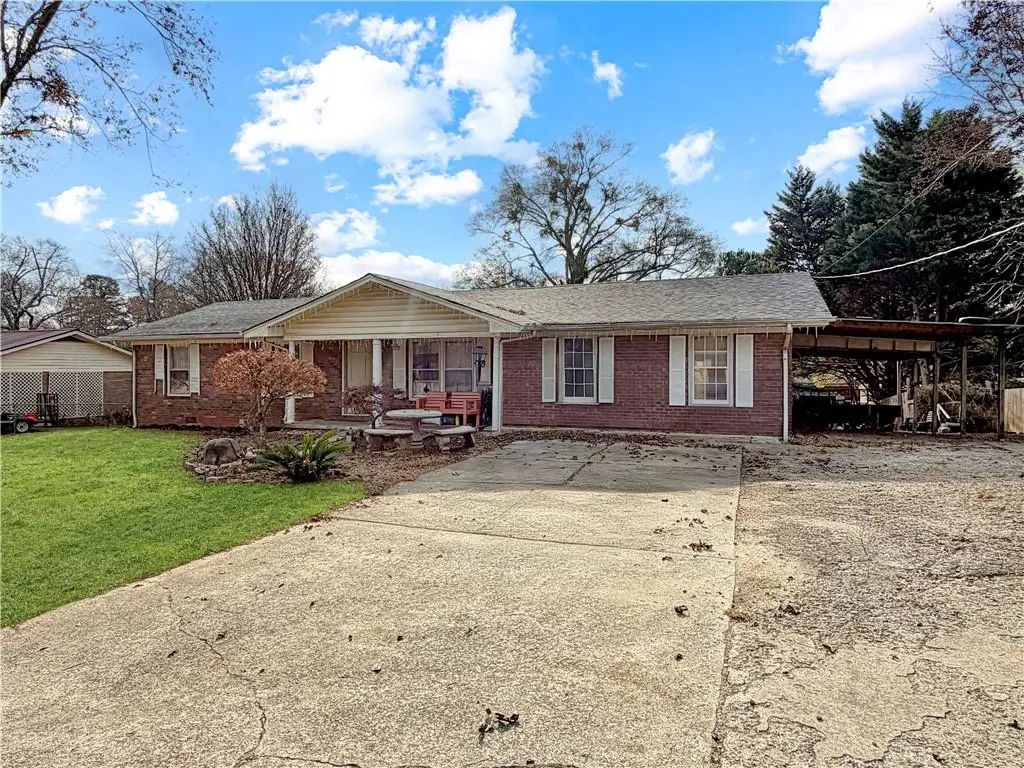 1639 Whiting Drive, Gainesville