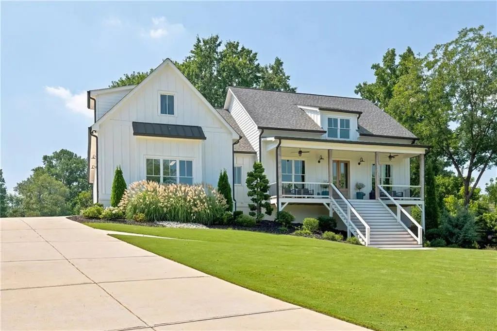 292 Arnold Mill Road, Woodstock