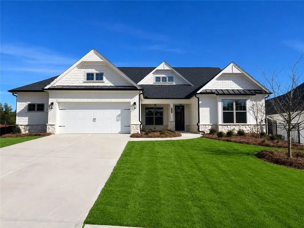 596 Highgrove Circle, Canton