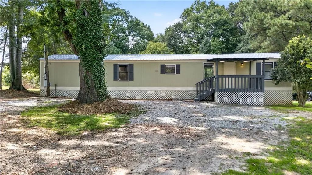 195 Hale Road, Maysville
