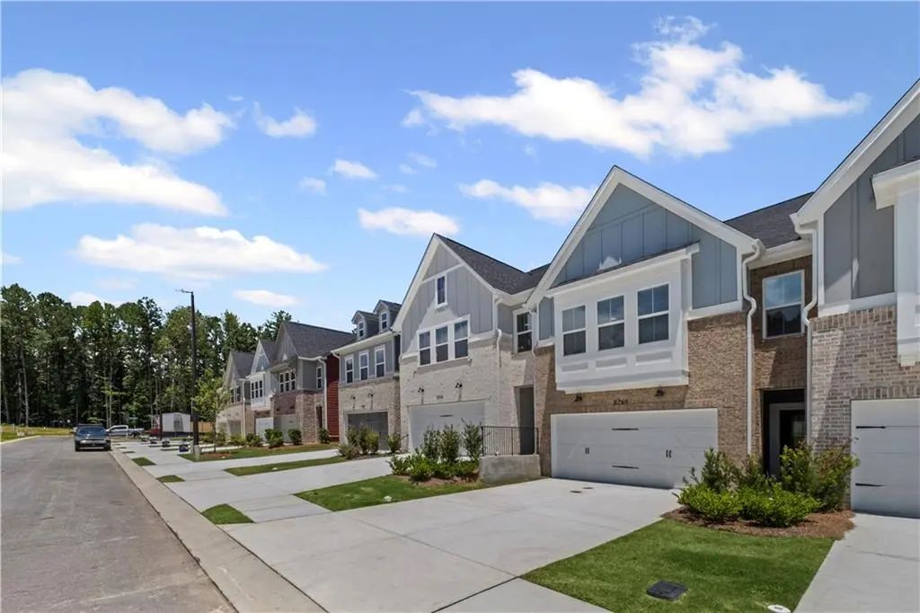 5655 Tillman Way, Powder Springs