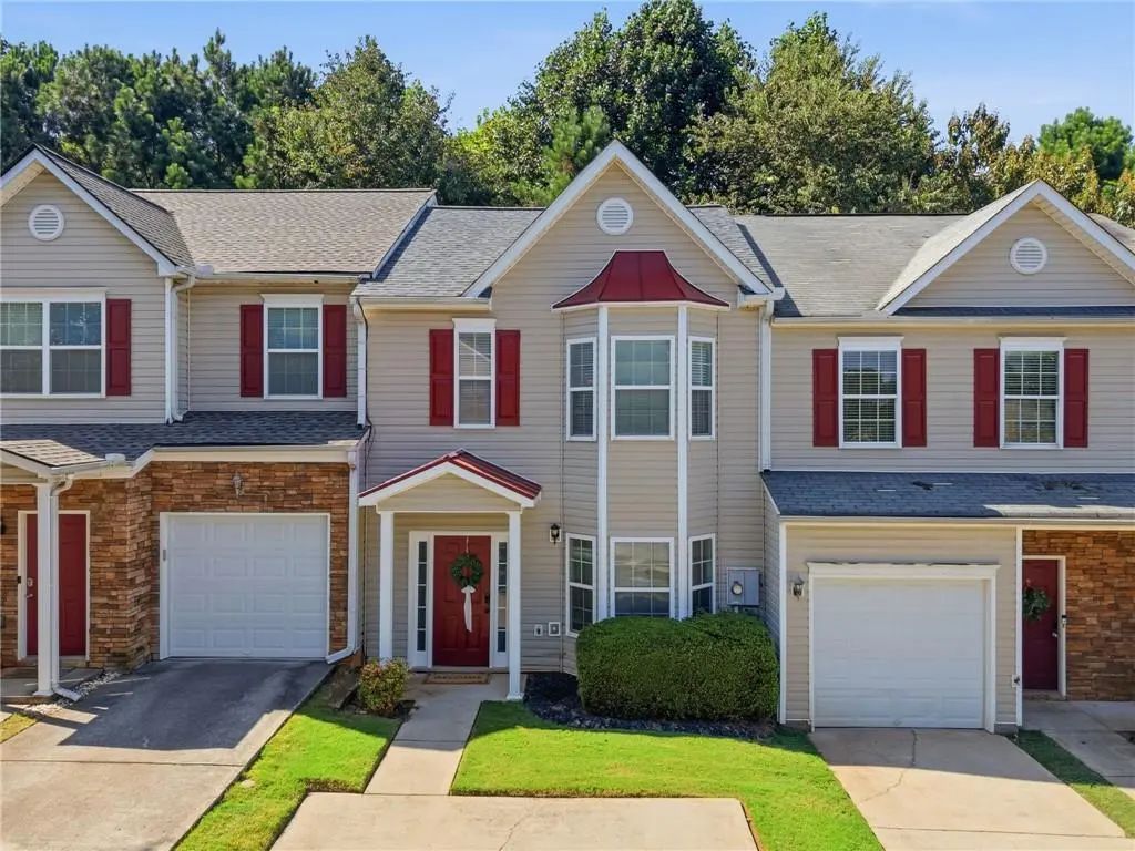 5221 Timber Hills Drive, Oakwood