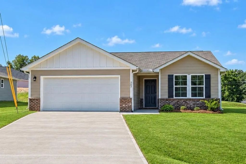 267 Woodlake Landing, Hartwell