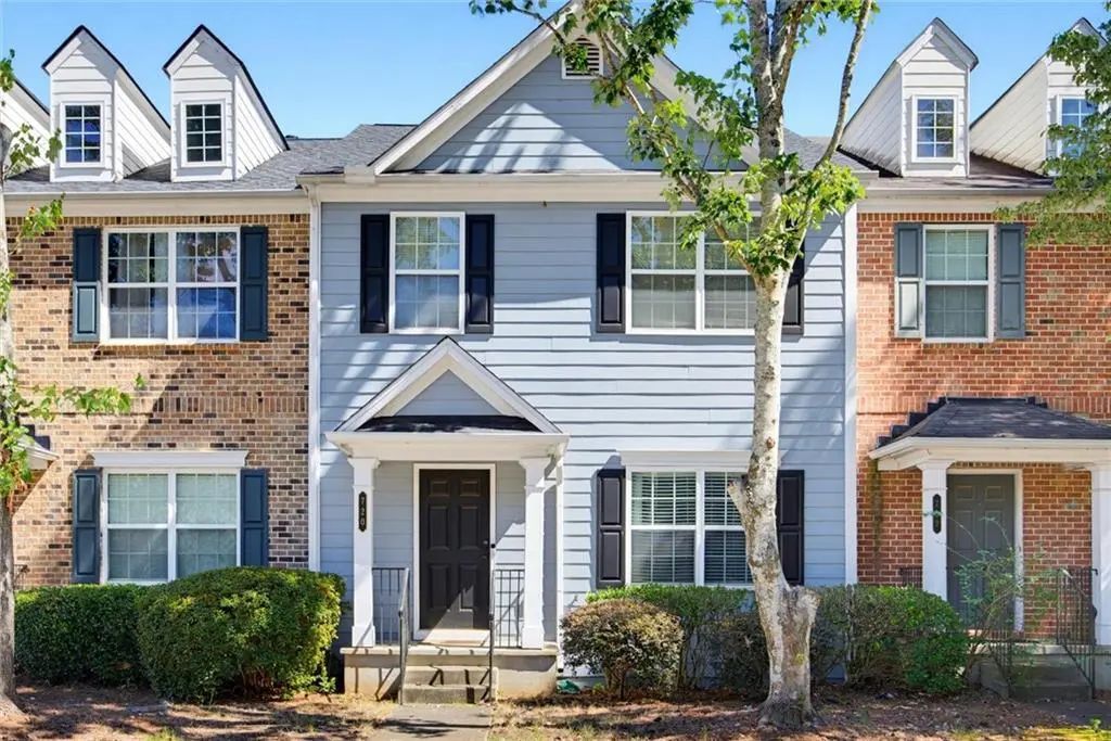 720 Breeze Lane, Woodstock