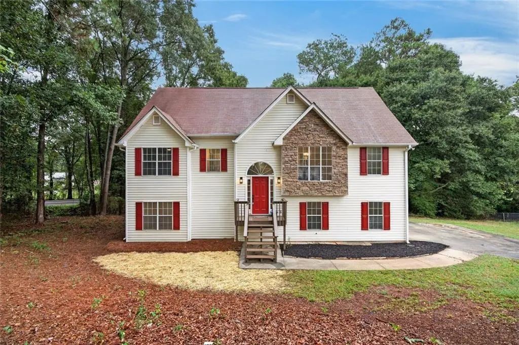 202 Whistleville Court, Winder