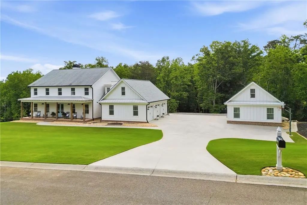 180 Laurel Ridge Lane, Ball Ground