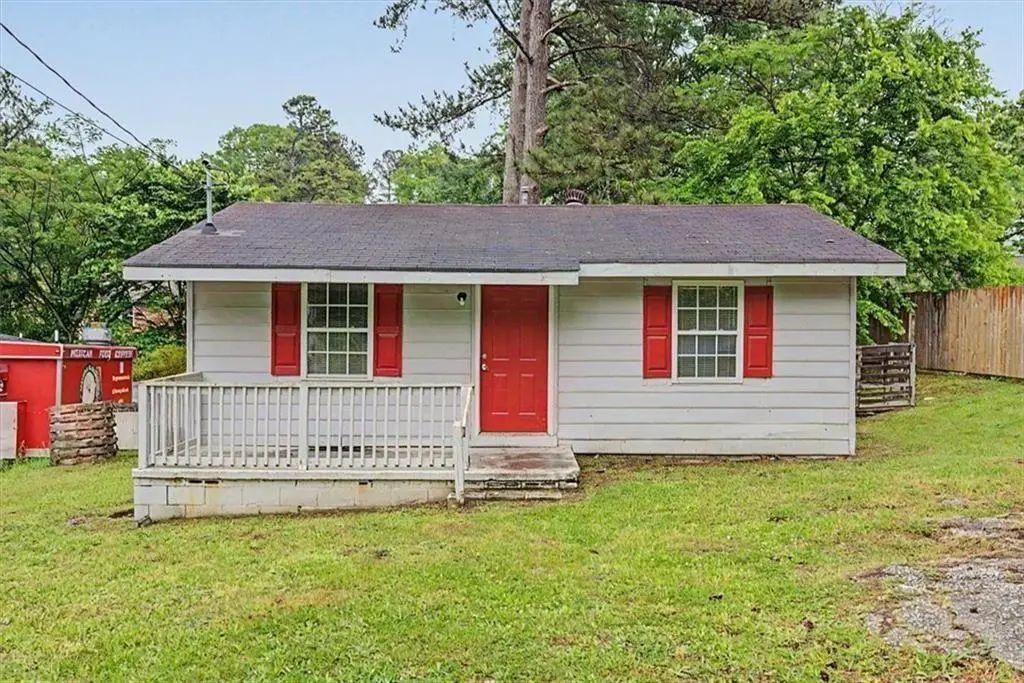 8012 Green Street, Douglasville