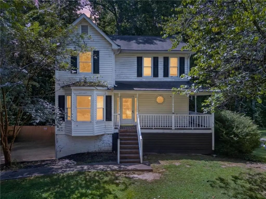69 Oak Landing Circle, Douglasville