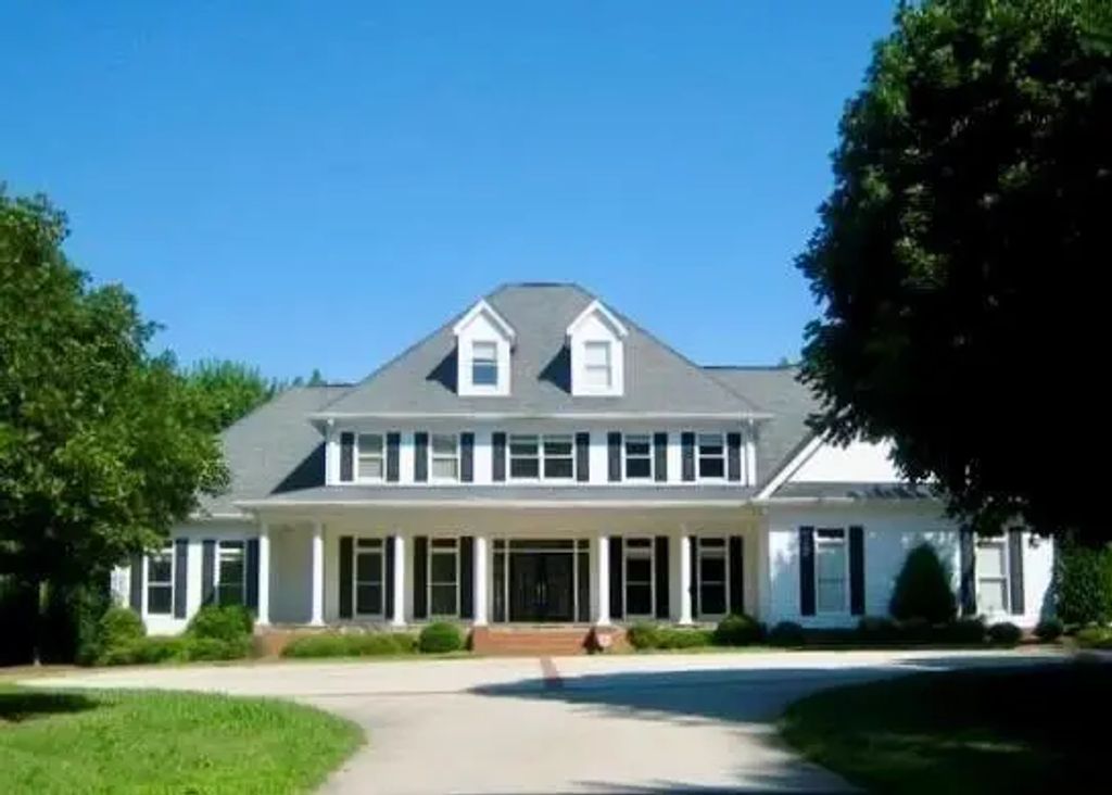 5030 Highland Ridge Run, Gainesville