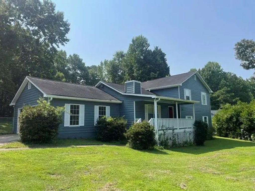 326 Honeysuckle Terrace, Auburn
