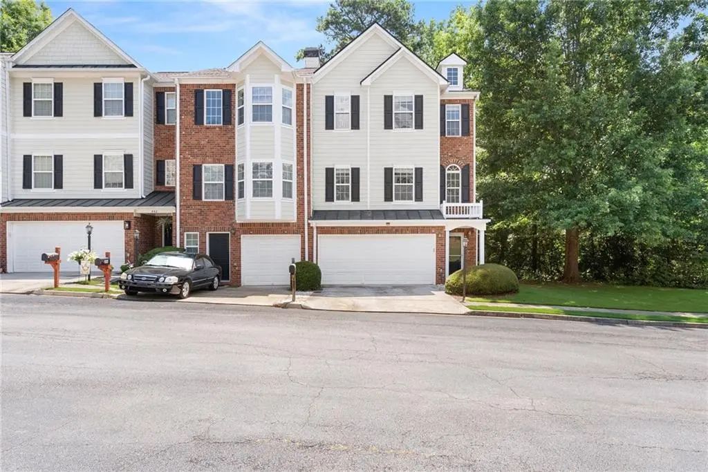 446 Sandtrap Lane, Buford