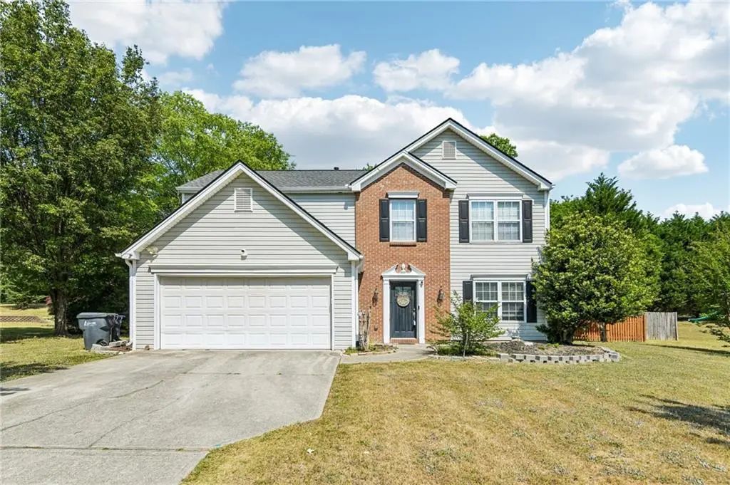 441 Crested View Drive, Loganville