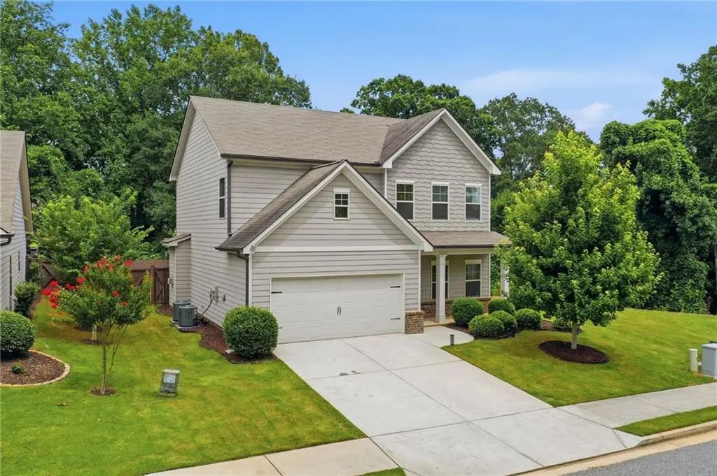 896 Brighton Park Circle, Hoschton