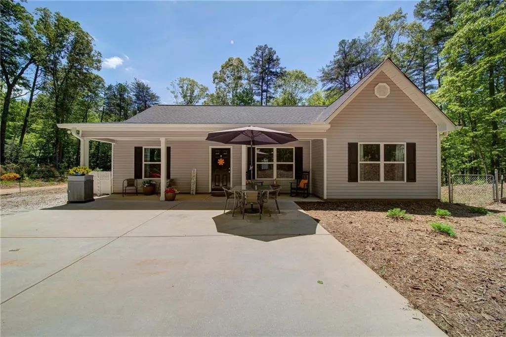2182 Ben Higgins Road, Dahlonega