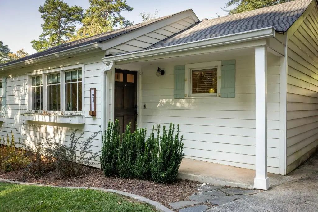 1241 Oldfield Road, Decatur