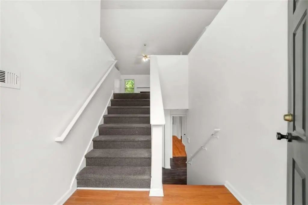 6588 Snowbird Lane, Douglasville