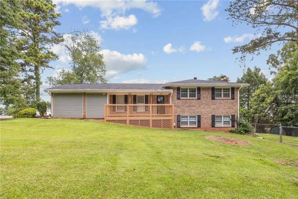 634 Rebecca Street Nw, Lilburn