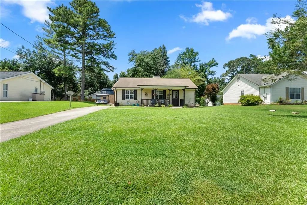 2560 Fairlane Drive, Cumming