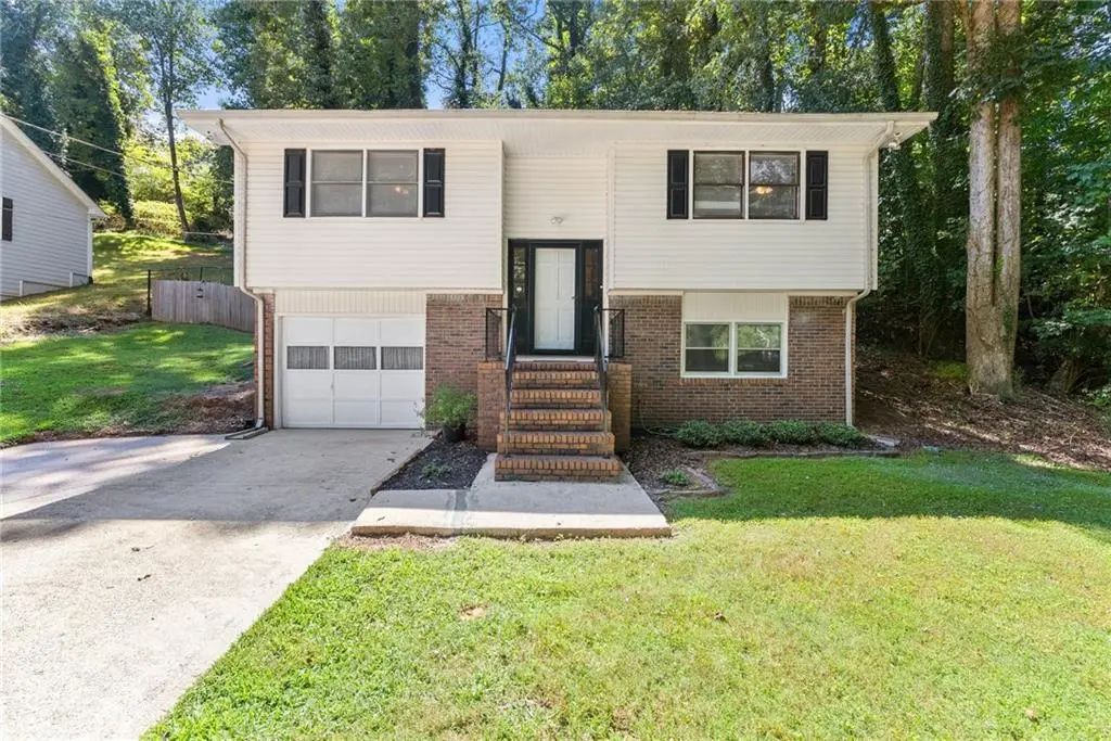 1421 Northwood Circle, Gainesville