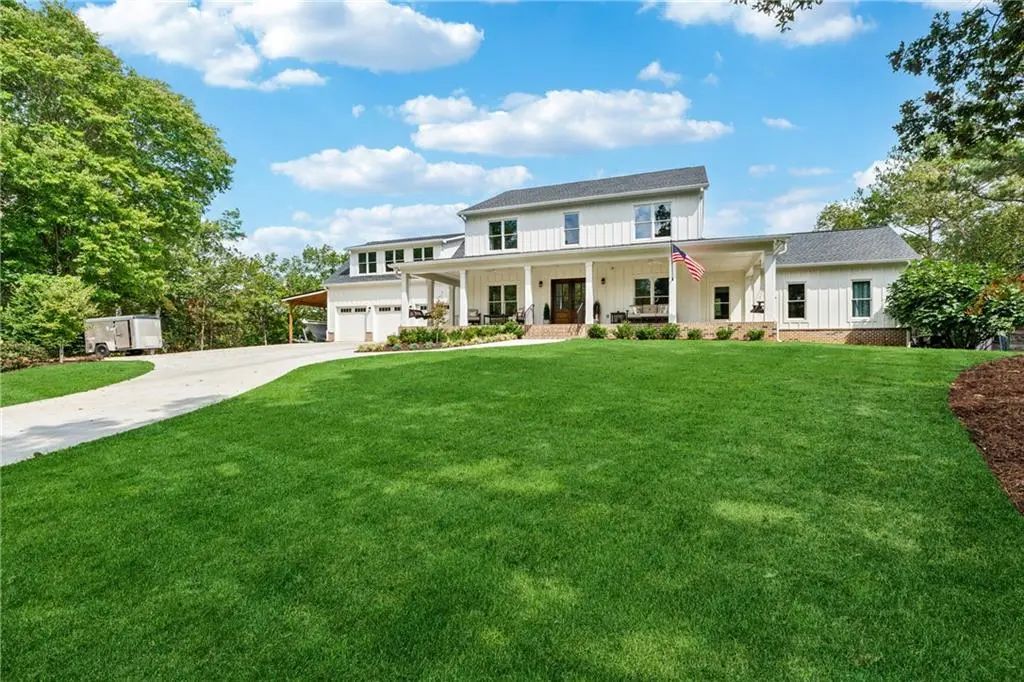 38 Mountain Ridge Road Ne, White