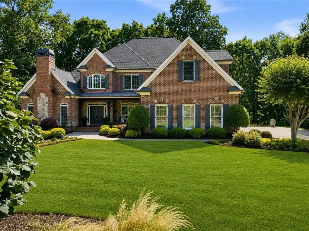 5118 Deer Creek Court, Flowery Branch