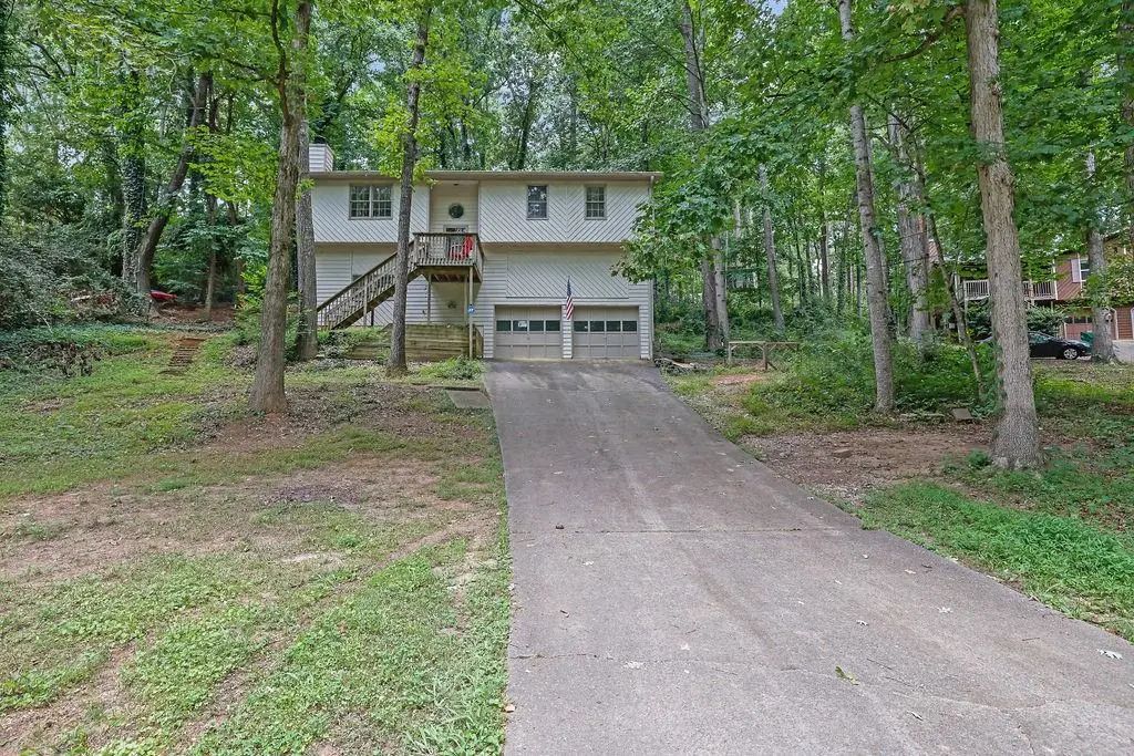 131 Little Brook Drive, Woodstock