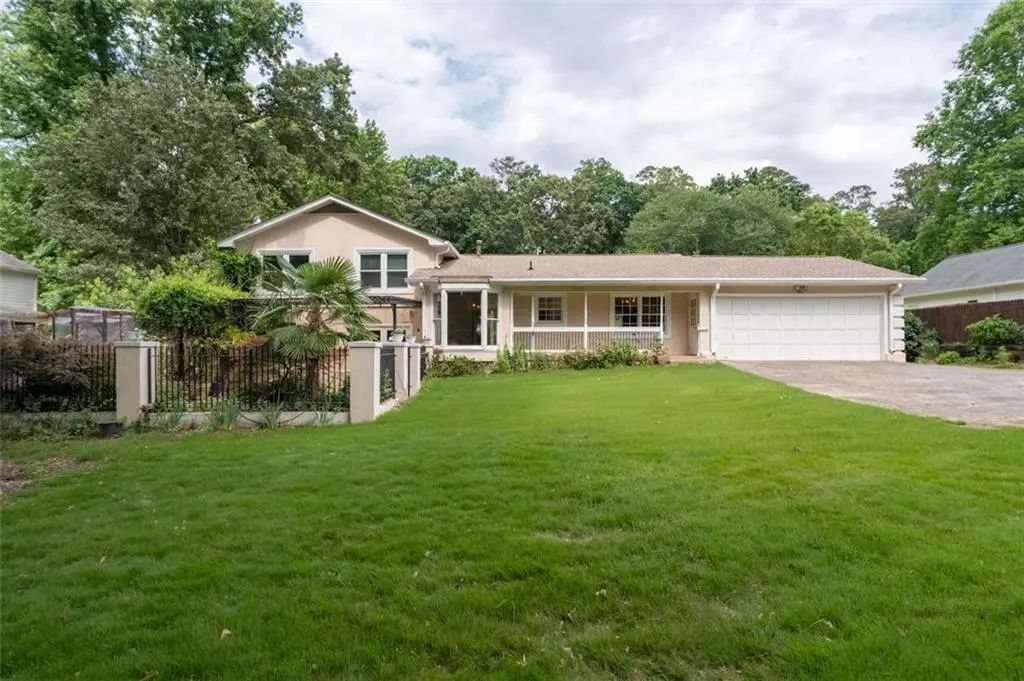 953 Hidden Hollow Drive, Marietta